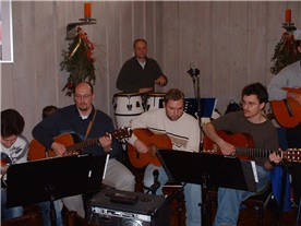 Gitarren und Congas beim Gottesdienst am 27.01.2007 in St. Jakobus